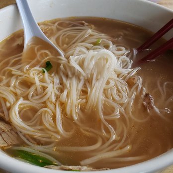 Pho King 4 - After the ingredients I was looking for the meatballs and tendon. No where to be found. - Vietnamese Near Me - Davis, California Pho King 4 - After the ingredients I was looking for the meatballs and tendon. No where to be found. - Vietnamese Near Me - Davis, California