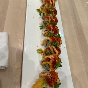 Ari Sushi - Dragon roll - Sushi Bars Near Me - Dublin, California