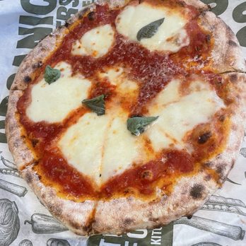 True Food Kitchen - MARGHERITA PIZZA - New American Near Me - Los Angeles, California