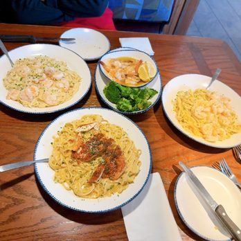 Red Lobster - Seafood Near Me - Garden Grove, California