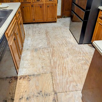 Tear It Up Floor Removal Columbia - Kitchen - Flooring Near Me - Chapin, South Carolina Tear It Up Floor Removal Columbia - Kitchen - Flooring Near Me - Chapin, South Carolina