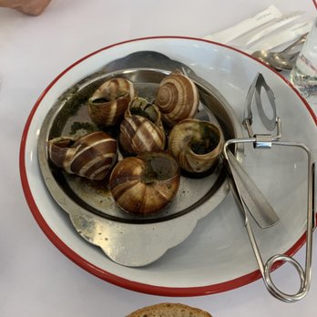 Bouillon Pigalle - Snails - French Near Me - Paris, 75 Bouillon Pigalle - Snails - French Near Me - Paris, 75