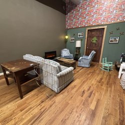 Mare’s Coffee Shop And Cool Stuff