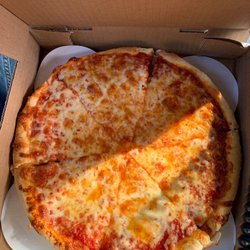 Lynnfield House Of Pizza