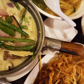 Penang - Green curry, wonton noodle soup, pad thai - Malaysian Near Me - Boston, Massachusetts Penang - Green curry, wonton noodle soup, pad thai - Malaysian Near Me - Boston, Massachusetts