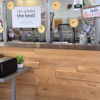 Jamba - Counter - Juice Bars & Smoothies Near Me - Brea, California