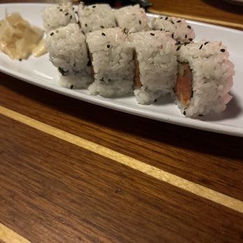 Flounder's Chowder House - Spicy Tuna Roll - Seafood Near Me - Gulf Breeze, Florida