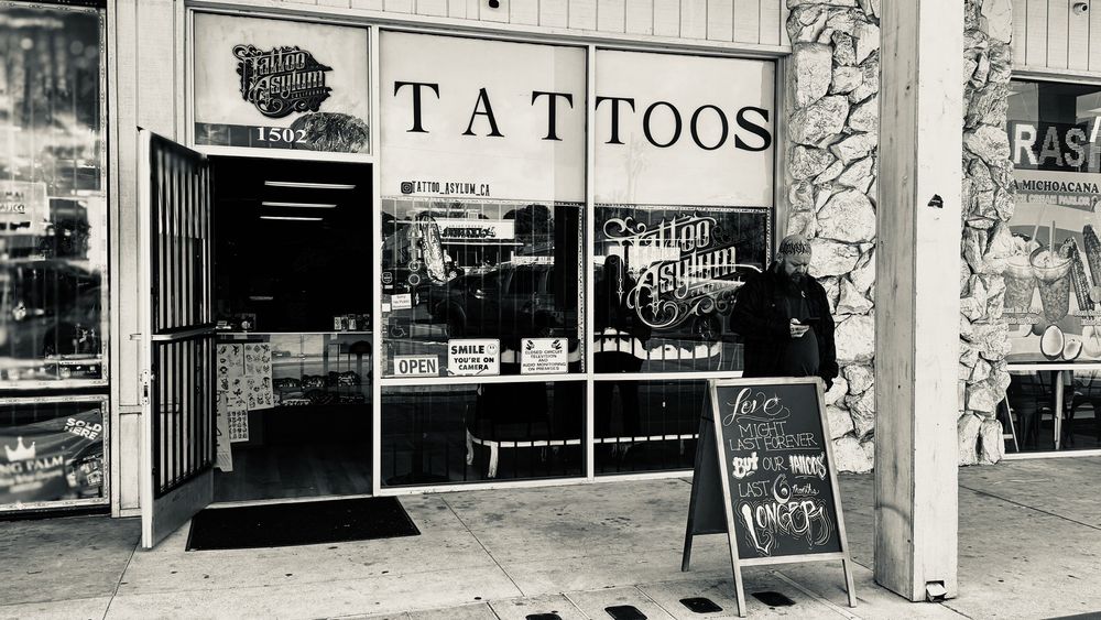 Tattoo Asylum Logo