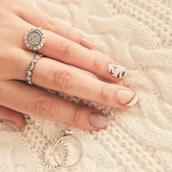 Glamour Nails & Beauty