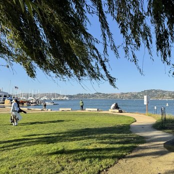 Dunphy Park - Parks Near Me - Sausalito, California