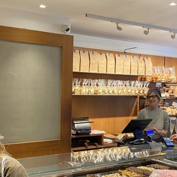 Majer Cafe Bakery - Cafes Near Me - Venezia, VE Majer Cafe Bakery - Cafes Near Me - Venezia, VE