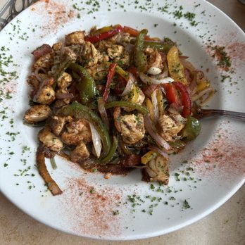 The Cheesecake Factory - Cajun Jambalaya Pasta - American Near Me - Oxnard, California The Cheesecake Factory - Cajun Jambalaya Pasta - American Near Me - Oxnard, California