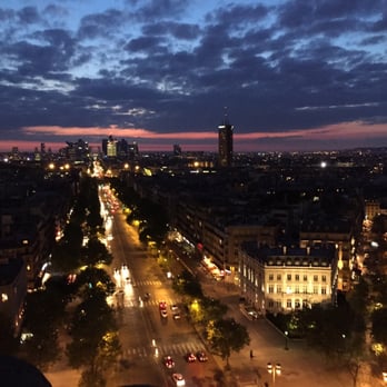 L'Arc de Triomphe - Landmarks & Historical Buildings Near Me - Paris, 75 L'Arc de Triomphe - Landmarks & Historical Buildings Near Me - Paris, 75