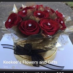 Keekees Flowers & Gifts - My love rose box