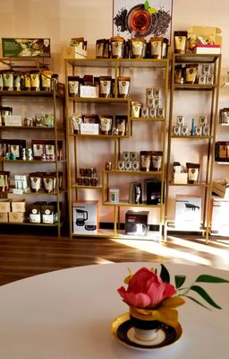 Mamancy Tea & Chocolate by null