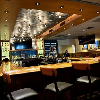 Outback Steakhouse - Bar area at Outback Steakhouse in Covington - Steakhouses Near Me - Covington, Louisiana