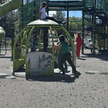 Idlewild Park - Play structure - Parks Near Me - Reno, Nevada