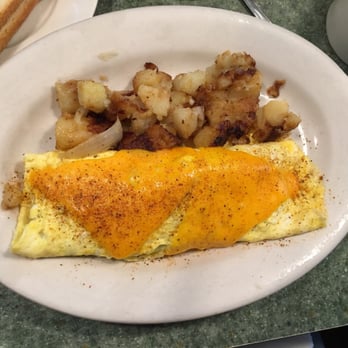 Willy's Kitchen - Crab explosion. A little salty for my taste but my fiancé loved it. - American Near Me - Glen Burnie, Maryland
