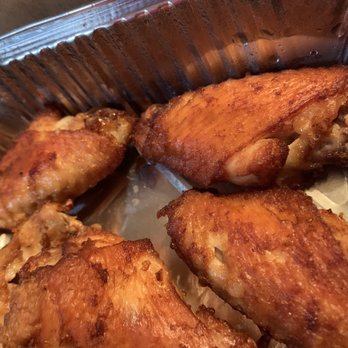 Chicago's Pizza - Wings no sauce - Pizza Near Me - Speedway, Indiana