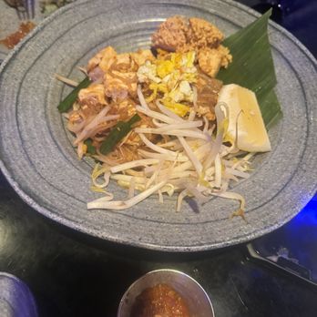 ViV - Pad Thai - Thai Near Me - New York, New York ViV - Pad Thai - Thai Near Me - New York, New York
