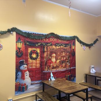 Jeffrey Burgers - Jeffrey burgers decorations for Christmas - Burgers Near Me - Lyndon, Vermont Jeffrey Burgers - Jeffrey burgers decorations for Christmas - Burgers Near Me - Lyndon, Vermont