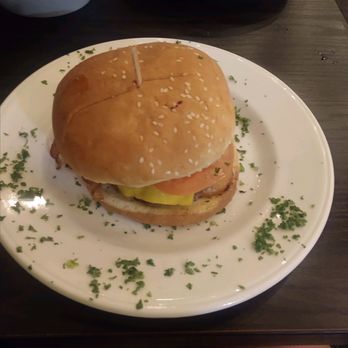 Sunset Grill Cafe - Burger with cheese tomato onion - American Near Me - Los Angeles, California Sunset Grill Cafe - Burger with cheese tomato onion - American Near Me - Los Angeles, California