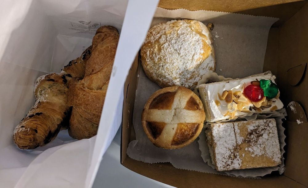 Social spots from La Dolce Vita Italian Bakery