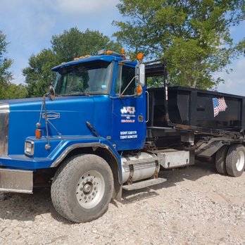 Waste Solutions USA - 20 Yard Container - Dumpster Rental Near Me - Hempstead, Texas Waste Solutions USA - 20 Yard Container - Dumpster Rental Near Me - Hempstead, Texas
