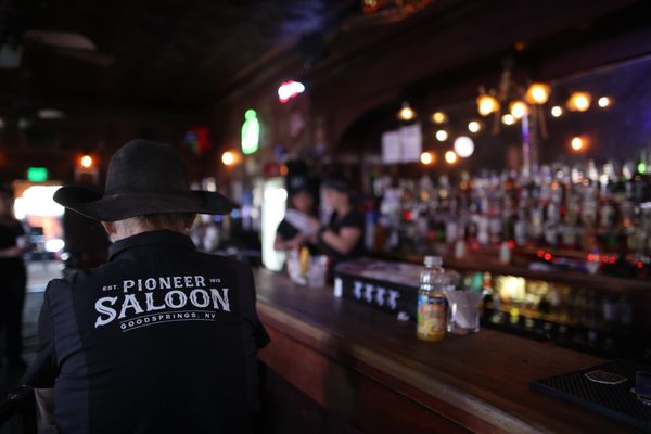 Pioneer Saloon by null