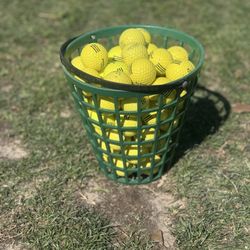 The Golf Club at Cinco Ranch - This is a "large" bucket of old, nasty balls at Cinco Ranch.  Not full, with room for about 6-8 more balls.