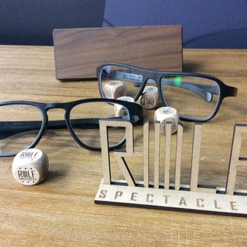 Hohl Optik - Der erste Eindruck - Ihr Gesicht - Zum Beispiel mit einer Brille aus Echtholz aus der Steiermark! - Eyewear & Opticians Near Me - Sindelfingen, BW