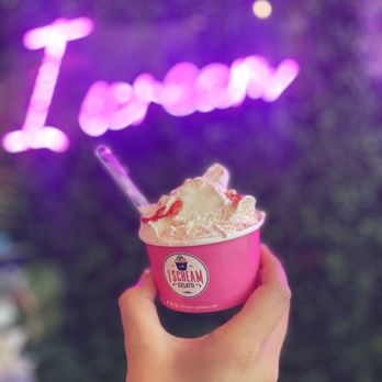 I Scream Gelato - Lowry - Strawberry cheese cake - Gelato Near Me - Denver, Colorado I Scream Gelato - Lowry - Strawberry cheese cake - Gelato Near Me - Denver, Colorado