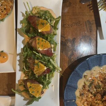 Gustazo Cuban Kitchen & Bar - Cuban Near Me - Waltham, Massachusetts