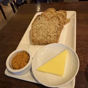Cronins Restaurant - Irish soda bread with tomato tapenade and the butter....so good - Irish Near Me - Killarney, Kentucky