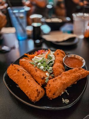 WAVE - Asian Bistro & Sushi by null