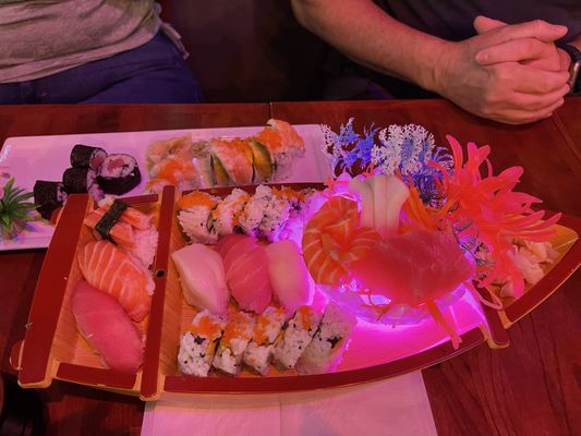 MAKI SUSHI AND THAI RESTAURANT by null