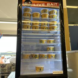Food Lion Inc Store 937 - They sell live bait!