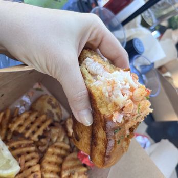 Seabreeze On The Dock - Lobster Roll with Chips, lots of lobster inside, $33.95 (October 2025) - Seafood Near Me - Oakland, California Seabreeze On The Dock - Lobster Roll with Chips, lots of lobster inside, $33.95 (October 2025) - Seafood Near Me - Oakland, California
