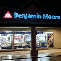 Benjamin Moore Paint Outlets