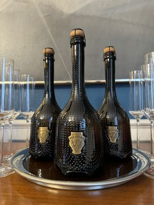 NØLO - Non Alcoholic Bottle Shop by null