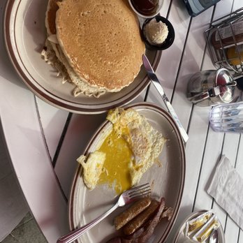 Coral Cafe - Pancake combo - American Near Me - Burbank, California