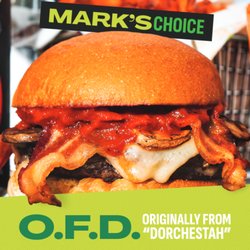 Wahlburgers @Hy-Vee