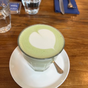 Kozy Bosquet - I ordered a "Regular Matcha with Oat Milk" - Coffee & Tea Near Me - Paris, 75 Kozy Bosquet - I ordered a "Regular Matcha with Oat Milk" - Coffee & Tea Near Me - Paris, 75