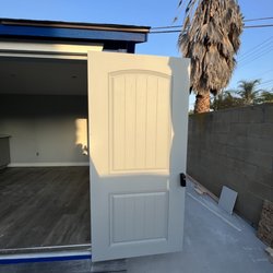 Garay Painting - Door of the shed
