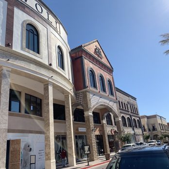 Tivoli Village - Always new shops coming - Shopping Centers Near Me - Las Vegas, Nevada Tivoli Village - Always new shops coming - Shopping Centers Near Me - Las Vegas, Nevada