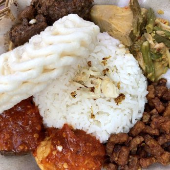 Wajan - nasi campur + beef rendang - Indonesian Near Me - Portland, Oregon Wajan - nasi campur + beef rendang - Indonesian Near Me - Portland, Oregon