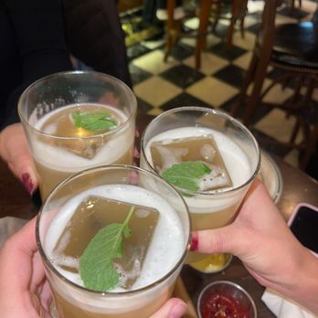 LUXBAR - Bars Near Me - Chicago, Illinois