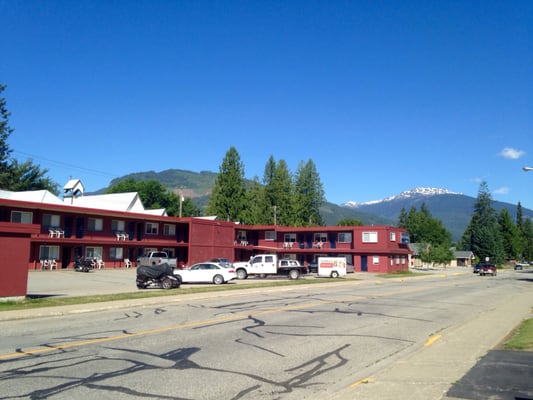 Revelstoke Lodge by null