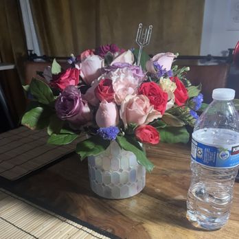 Angel's Sherman Oaks Flowers - Florists Near Me - Van Nuys, California Angel's Sherman Oaks Flowers - Florists Near Me - Van Nuys, California