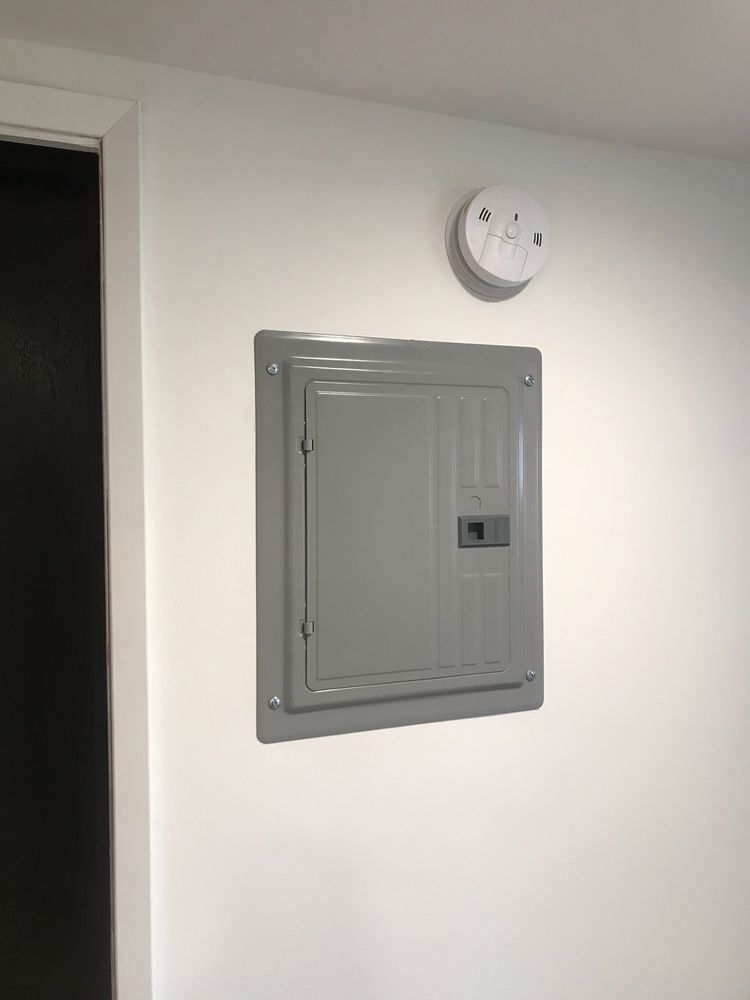Slide of Brentwood Electrical Experts